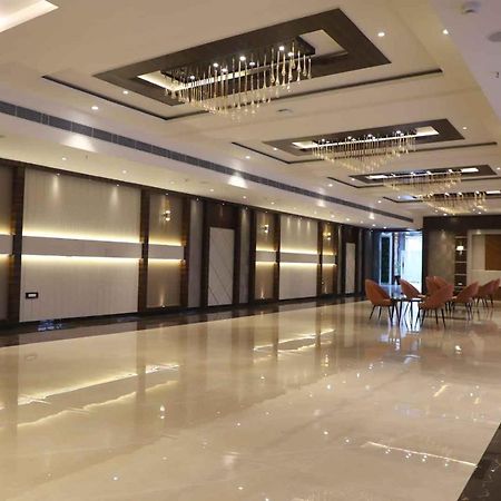 Golden Stone Resorts Aligarh Bagian luar foto